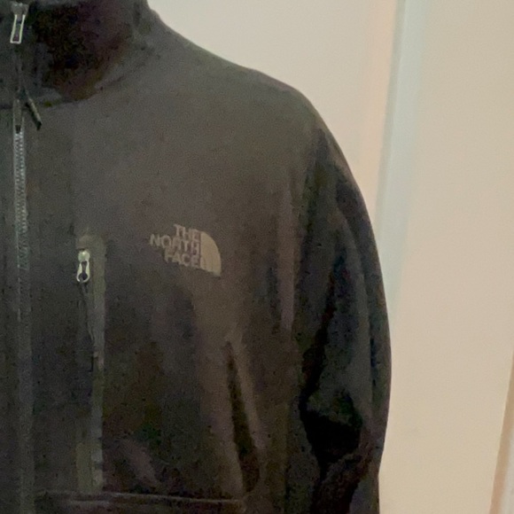 The North Face large-size lightweight men's jacket in great conditions - Picture 11 of 11